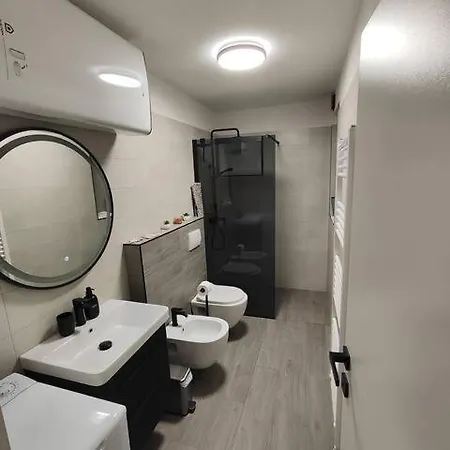 Apartment Laganis *